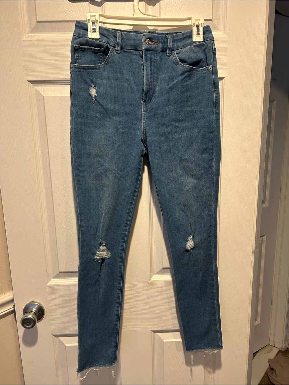 Express Classic Blue Distressed Women’s Jeans